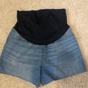 Maternity Shorts size 10